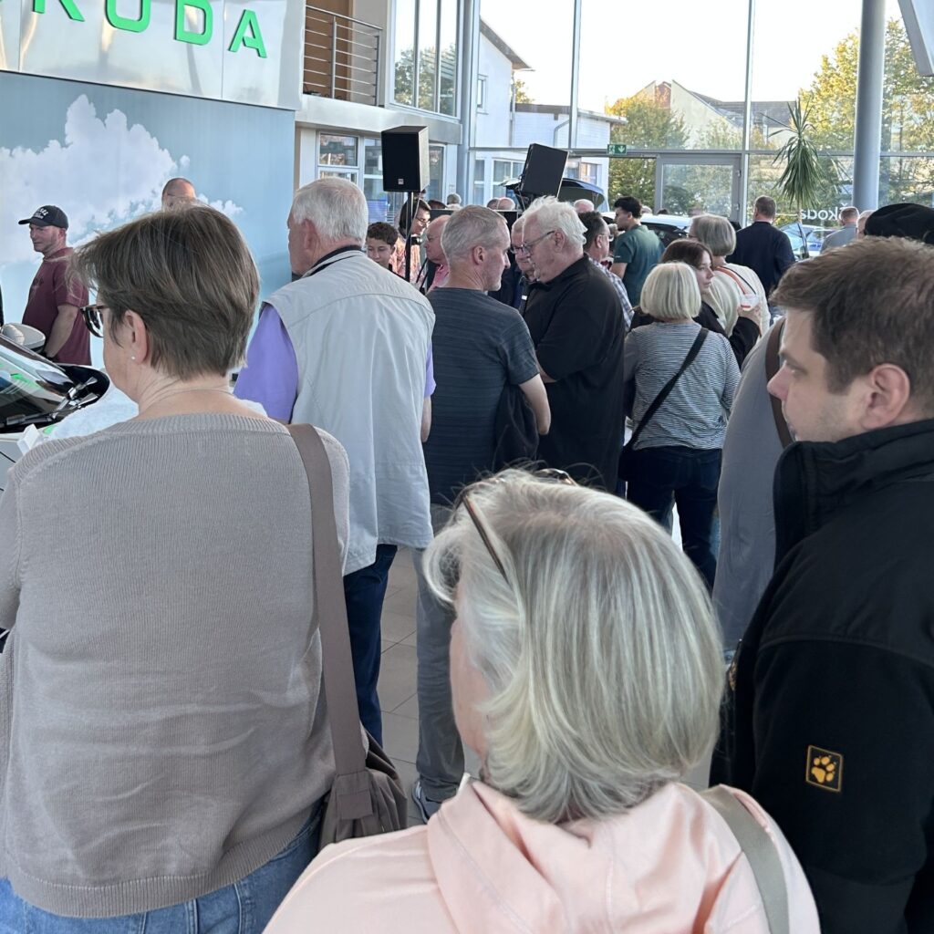 Auto-Müller Wetzlar, After-Work, viele Menschen